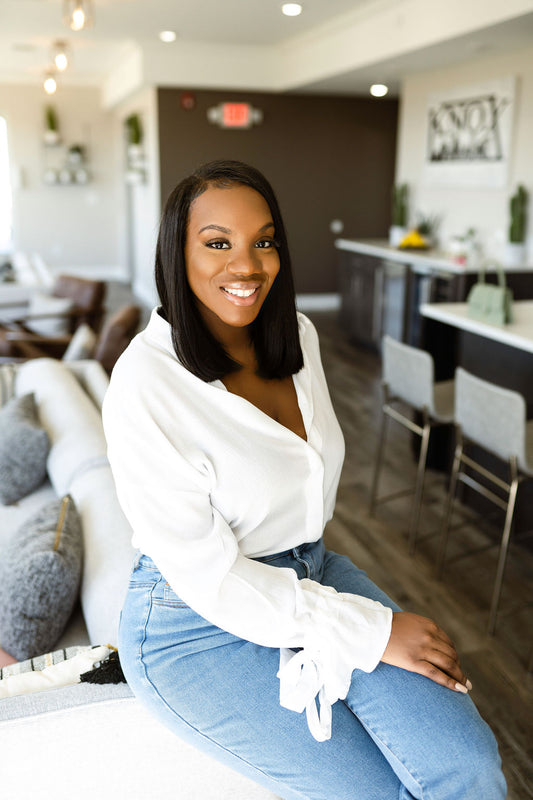 Meet the Founder/CEO of Brown Aesthetic Candle Co